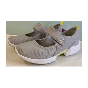 skechers lab chic intuition